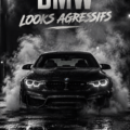 Une BMW au design agressif et moderne, mettant en avant ses lignes audacieuses sur une route naturelle.