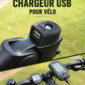 Chargeur USB installé sur un vélo, prêt à l'emploi.