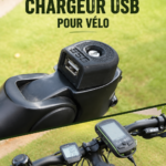 Chargeur USB installé sur un vélo, prêt à l'emploi.
