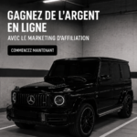 Femme souriante travaillant sur son ordinateur, illustrant le marketing d'affiliation.