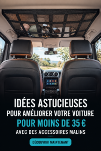 Accessoires auto originaux présentés sur un fond lumineux, avec un véhicule en arrière-plan.