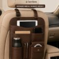 Organisateur en cuir pour voiture sur un siège arrière, idéal pour ranger vos affaires.